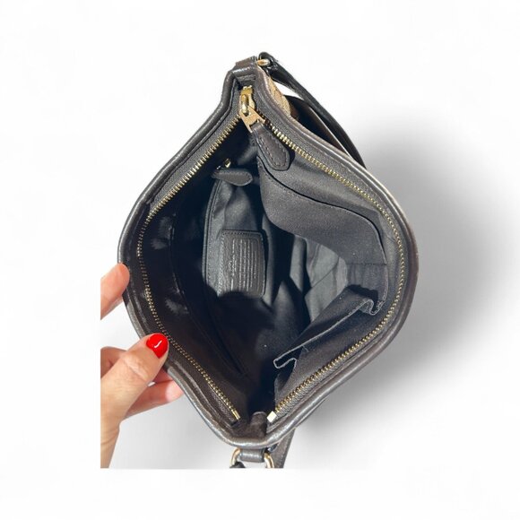Coach Crossbody Bag & Wristlet Wallet Set – Fair, Well Loved, $25 Deal - Picture 6 of 11